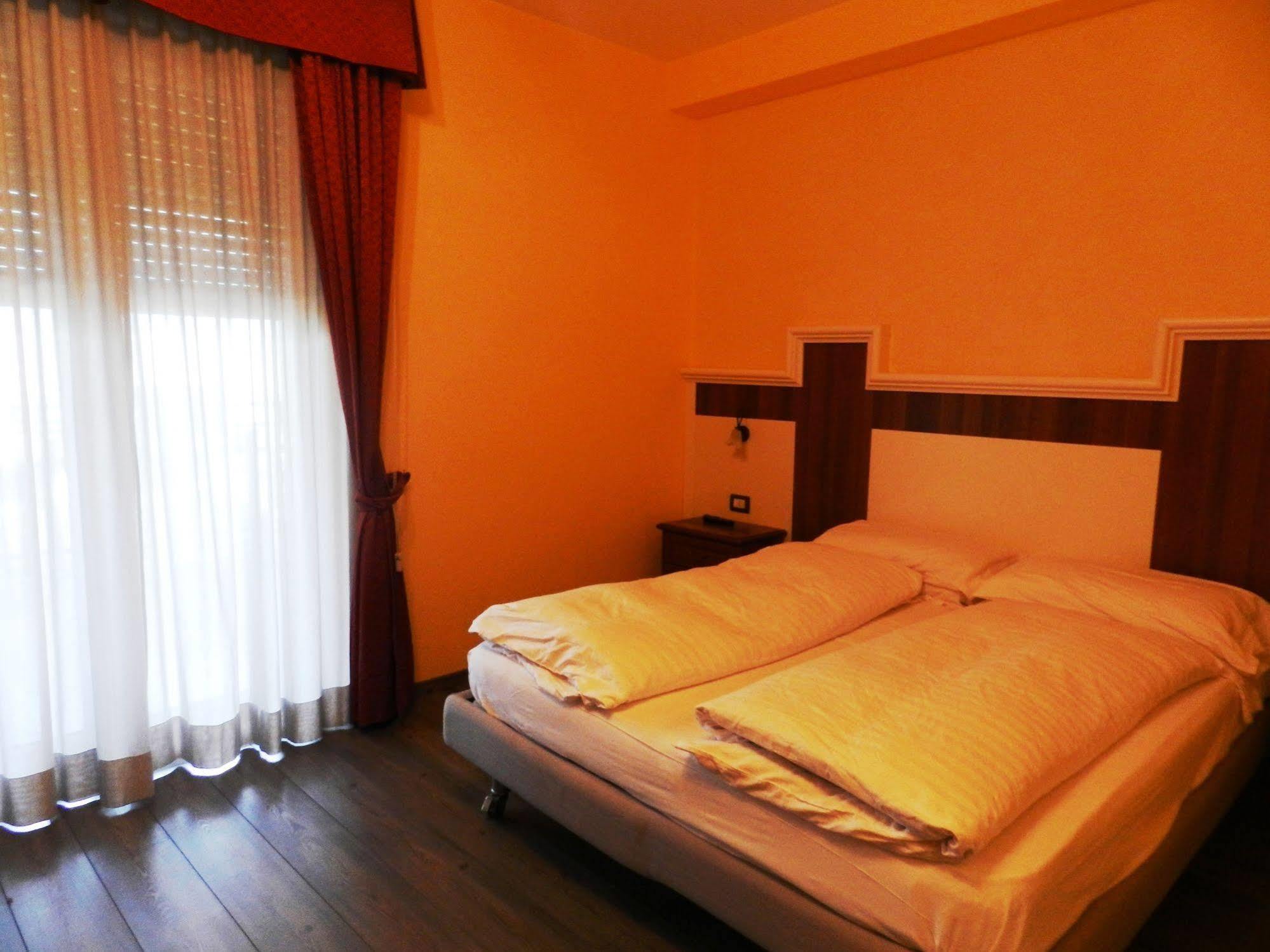 Hotel Saligari Verceia Luaran gambar
